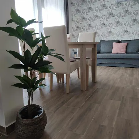 Várfal Apartman