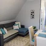 Varfal I Apartament *