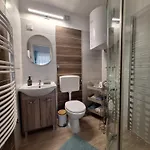 Apartament Varfal I *