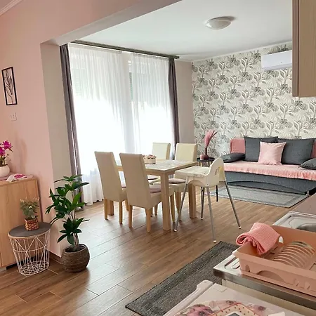 Appartement Varfal I *