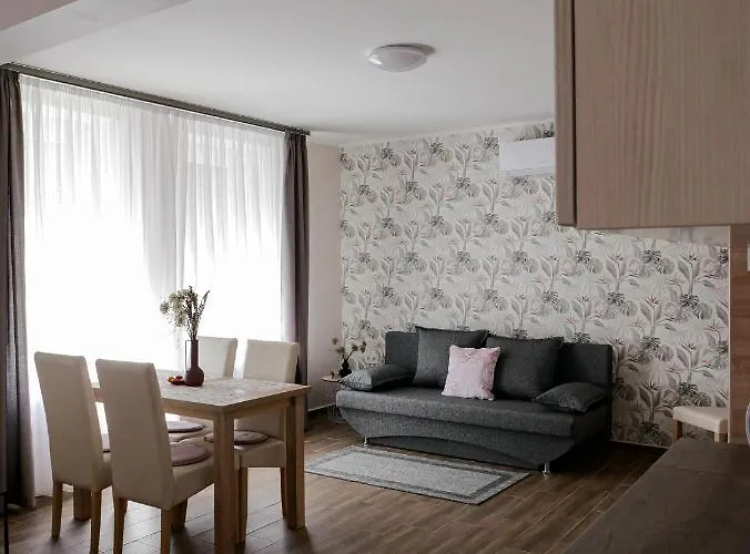 Varfal Apartment Eger